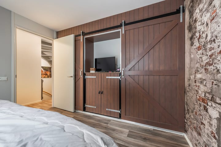 Foto 16 van Schoolderserf 2