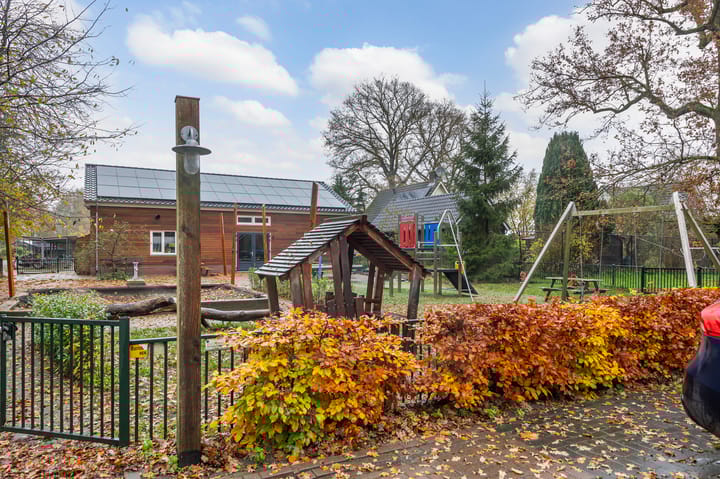 Foto 30 van Schoolderserf 2