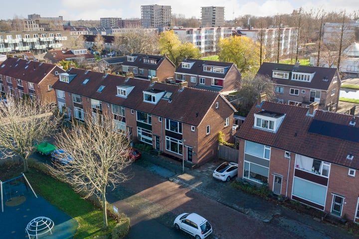 Bekijk foto 36 van Tobias Asserstraat 12