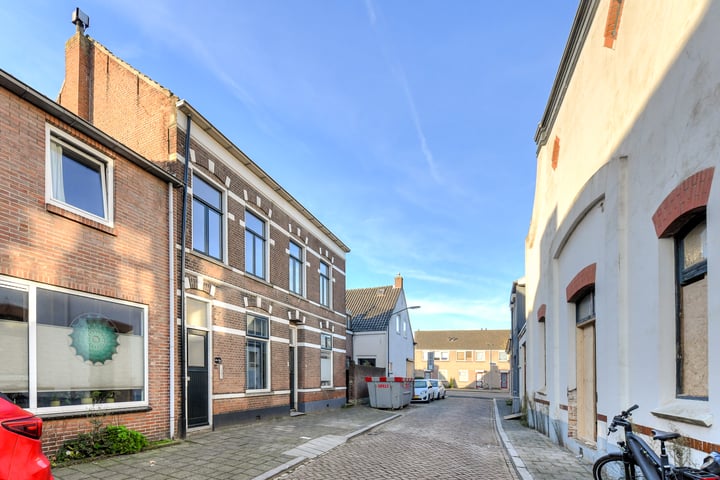 Bekijk foto 3 van Sint Janstraat 49