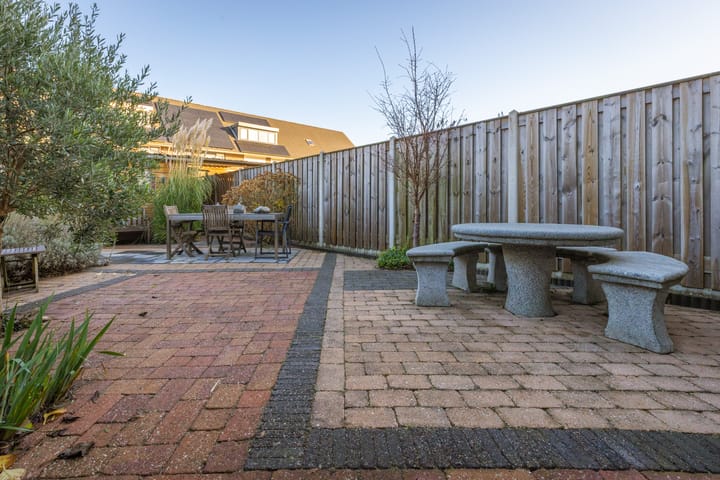 Foto 28 van Brederostraat 22