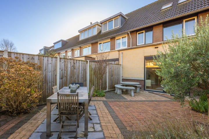 Foto 32 van Brederostraat 22