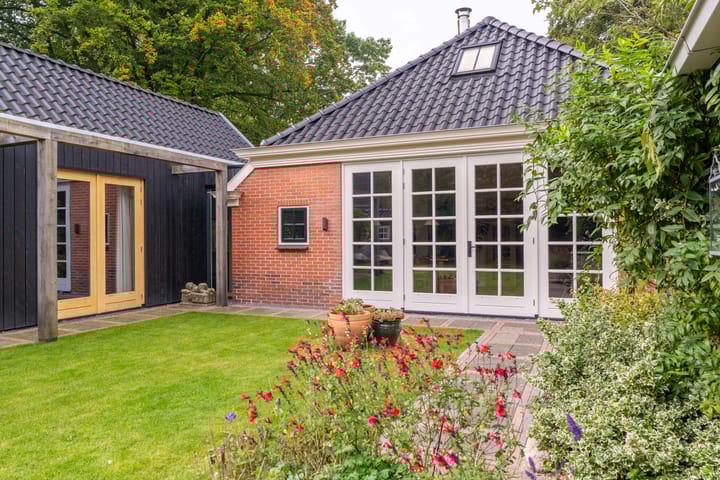 Foto 60 van Parallelweg 8