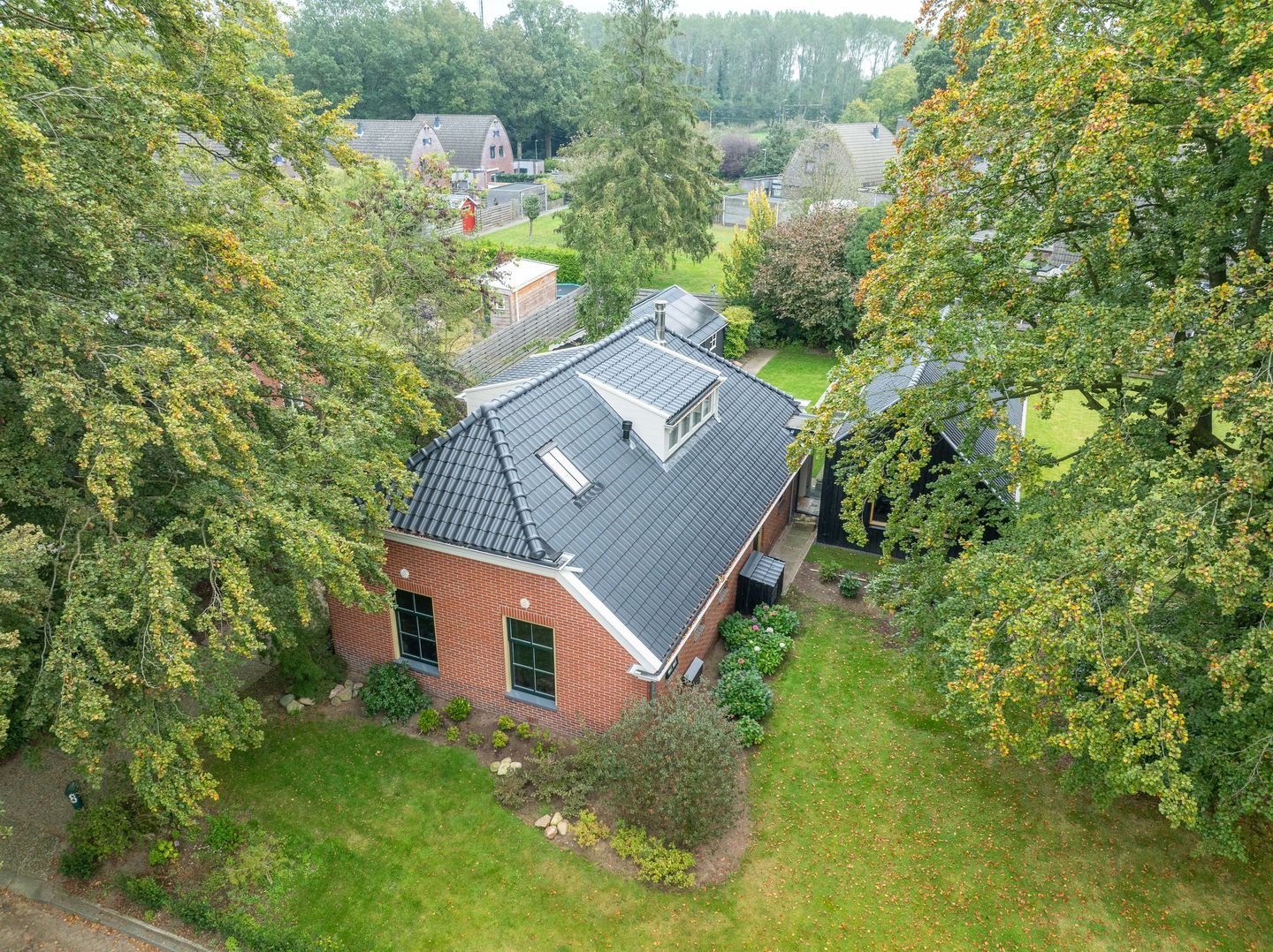 Foto 70 van Parallelweg 8