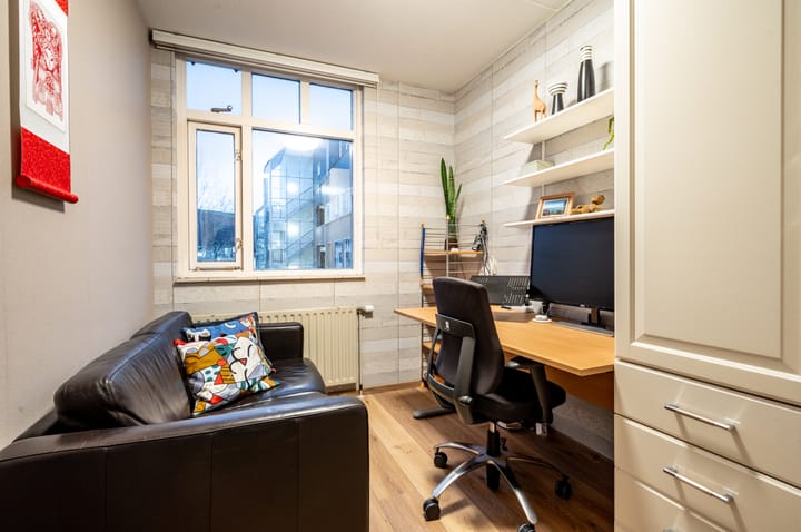 Foto 15 van Blekerstraat 77