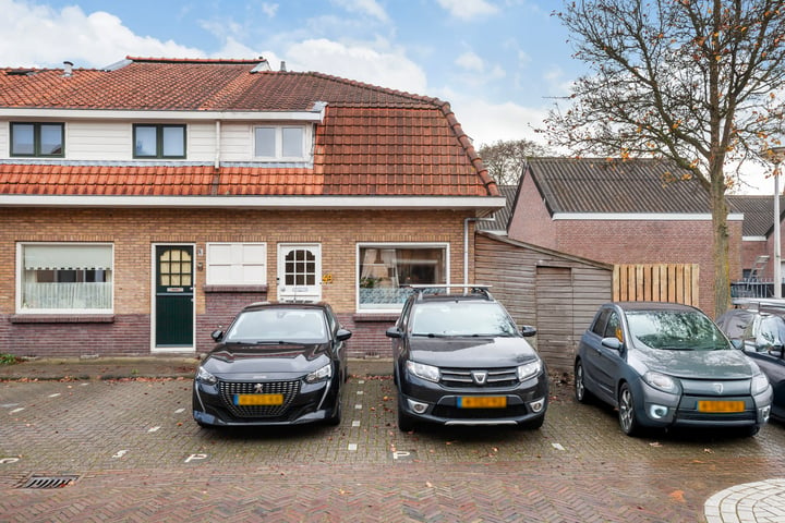 View photo of Woudstraat 49