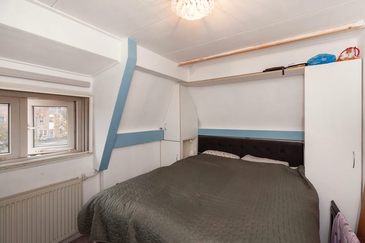 Foto 12 van Woudstraat 49