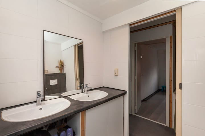 Foto 16 van Woudstraat 49