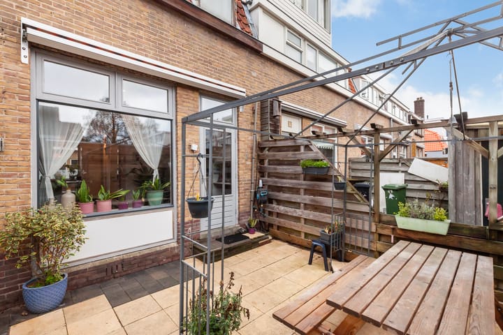 Foto 18 van Woudstraat 49