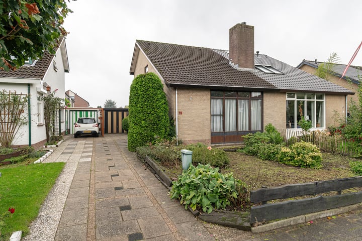 View photo of Nieuwsteeg 75