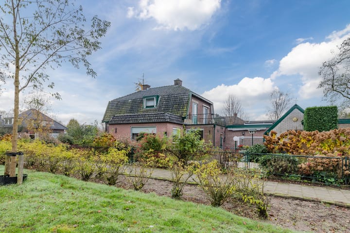 Foto 51 van M.C.Verloopweg 19