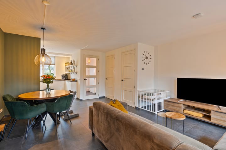 Foto 9 van Lisdodde 12