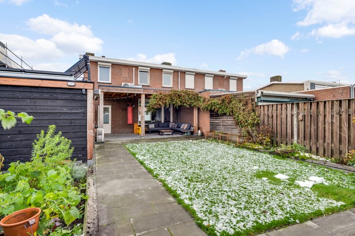 Foto 2 van Hennesweg 25