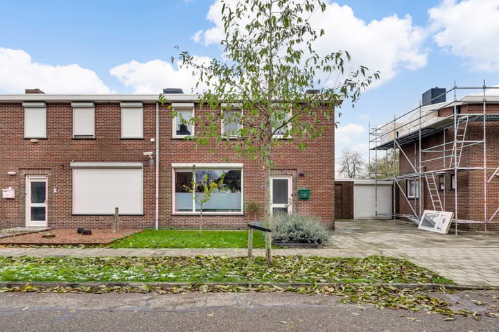 Foto 28 van Hennesweg 25