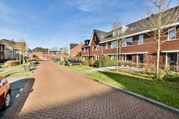 View photo 38 of Jannetje Verbakelstraat 39