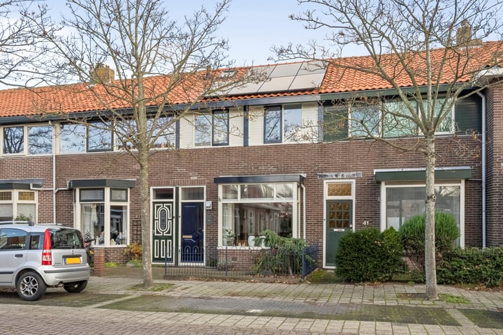 View photo 2 of Joubertstraat 39