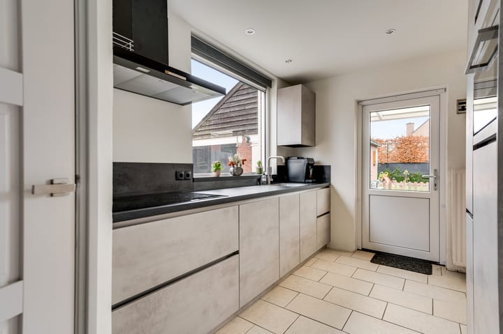 Foto 15 van Burgemeester Huybenstraat 35