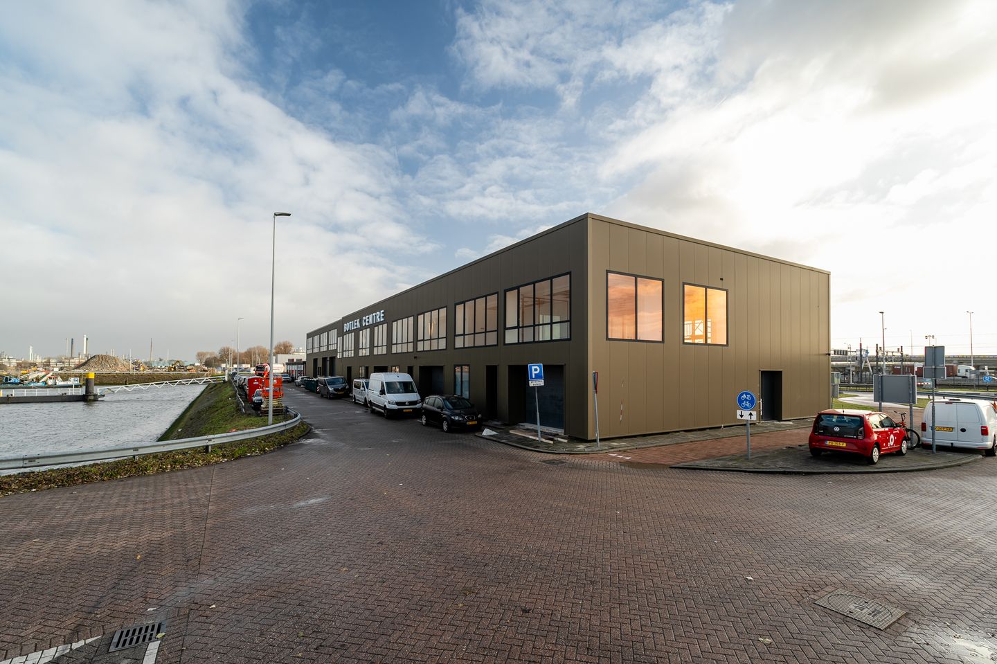 Bekijk foto 5 van Botlekweg 115