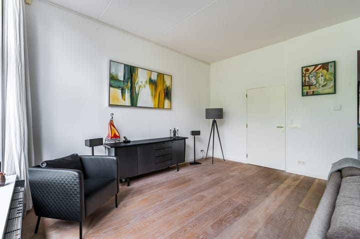 Foto 20 van Dokter Teenstralaan 8