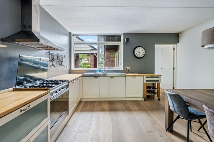 Foto 22 van Dokter Teenstralaan 8