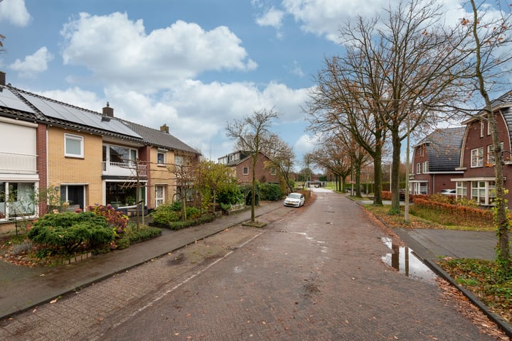 View photo 45 of Van Tuyllstraat 65