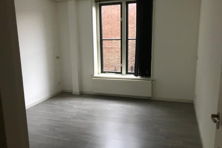 Bekijk foto 15 van Voorstraat 74-B