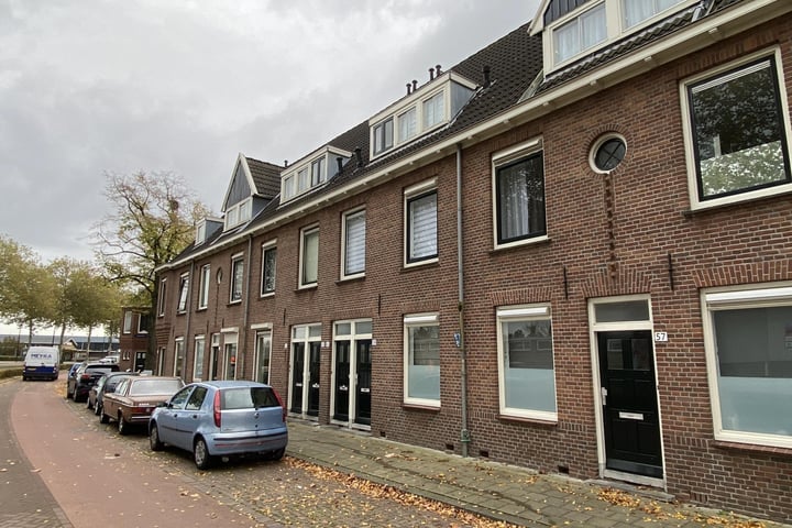 View photo 1 of Merwedestraat 65