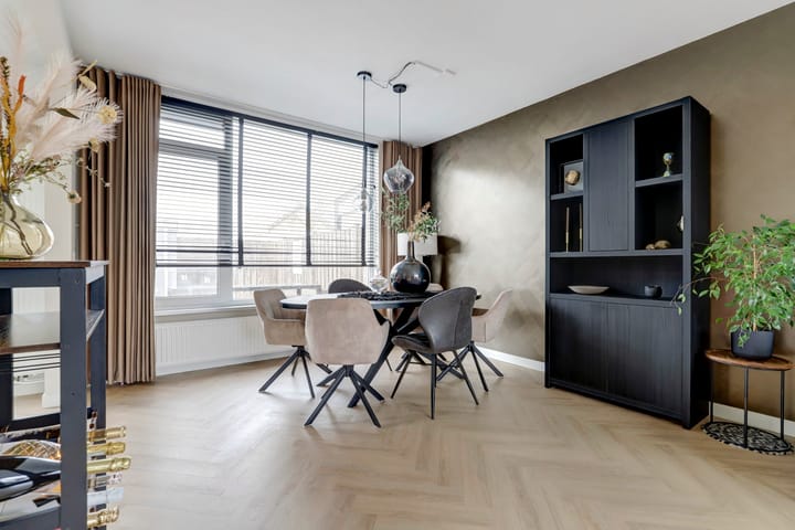 Foto 12 van Rozenlaan 61