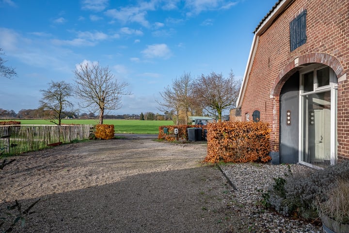 View photo 75 of Aaltenseweg 92