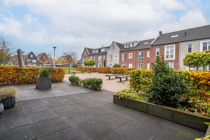 Foto 10 van Toutenburgstraat 50