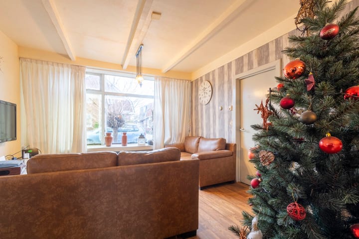 Foto 8 van Middenstraat 46