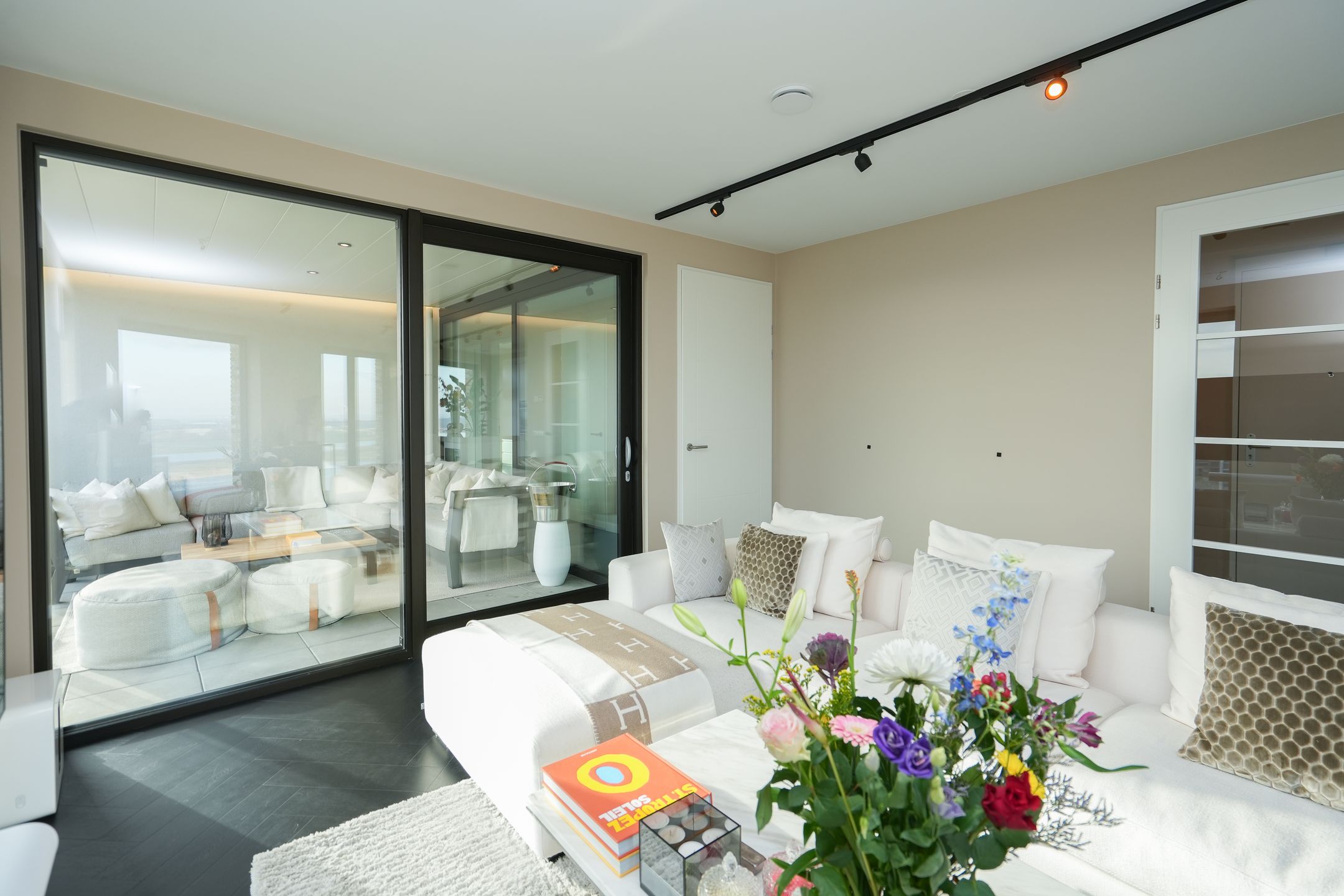 Foto 15 van Waalbandijk 485