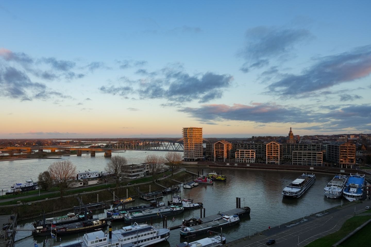 Foto 20 van Waalbandijk 485