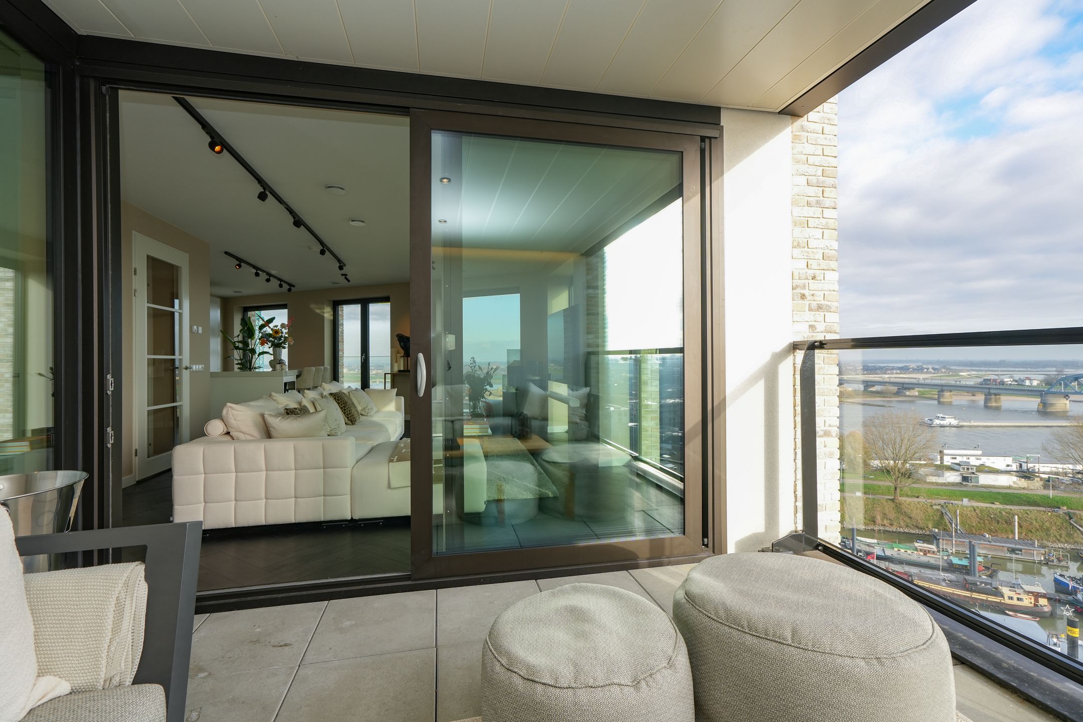 Foto 21 van Waalbandijk 485