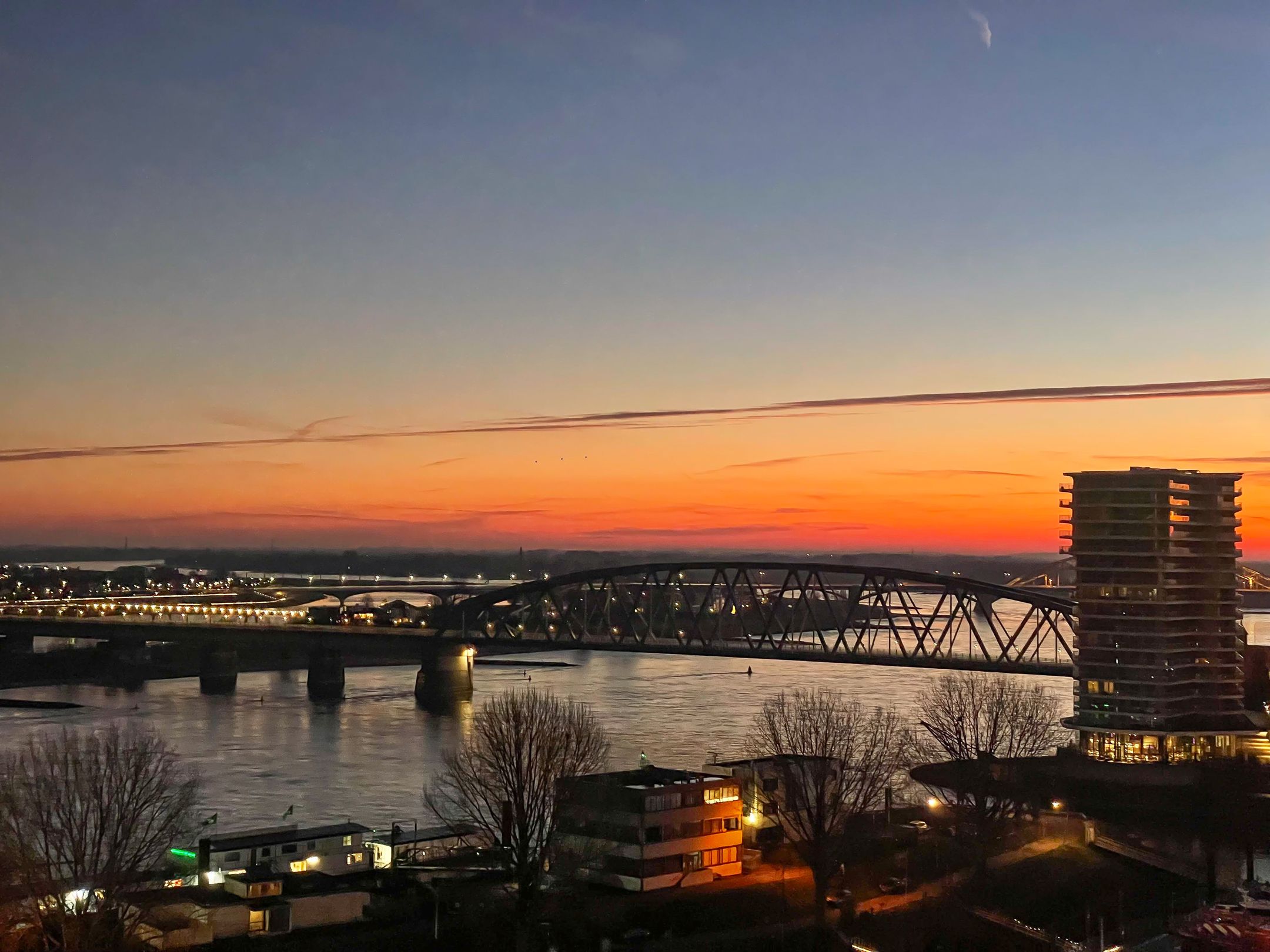 Foto 45 van Waalbandijk 485