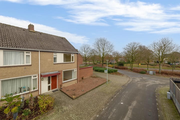 Foto 26 van Begoniastraat 2