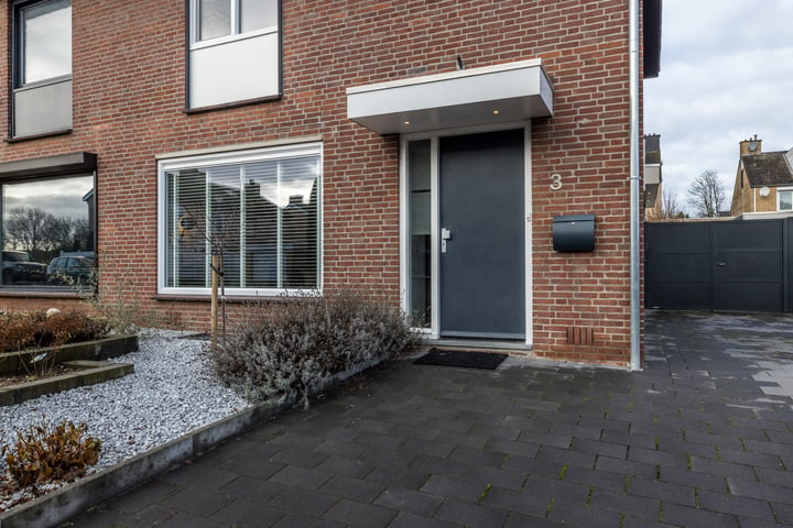 Bekijk foto 39 van Quabeekstraat 3