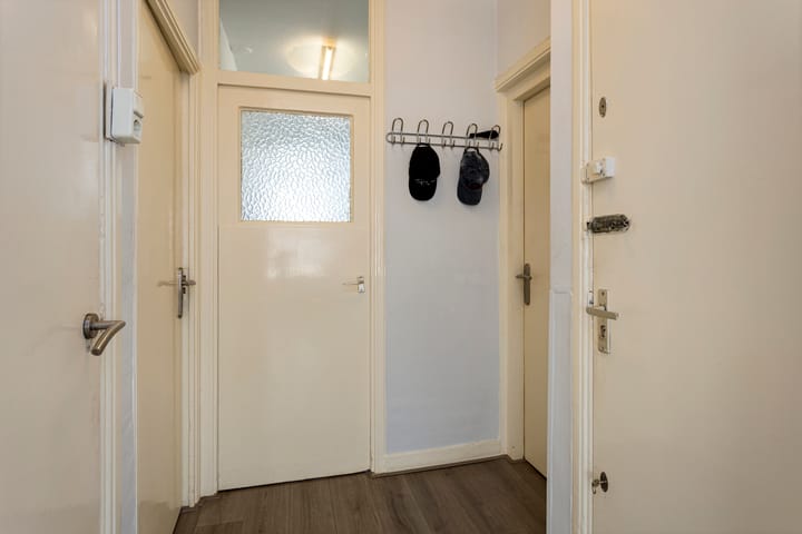 Foto 7 van Van Spilbergenstraat 64-1