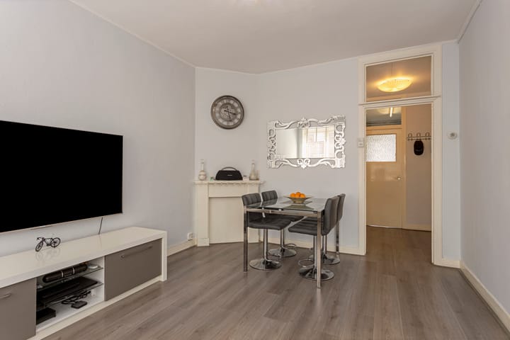 Foto 10 van Van Spilbergenstraat 64-1