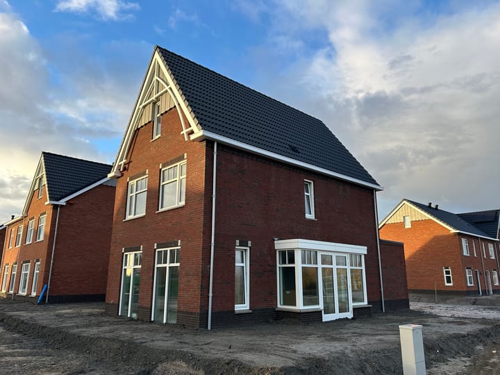 Foto 2 van Azalealaan 204