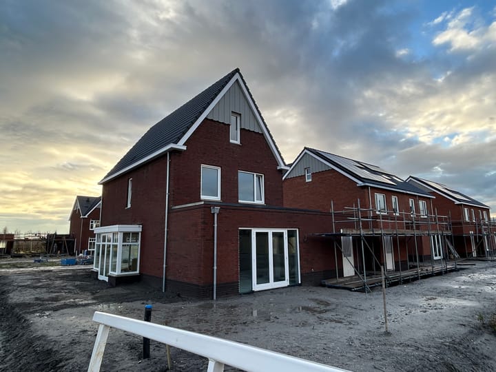 Foto 4 van Azalealaan 204