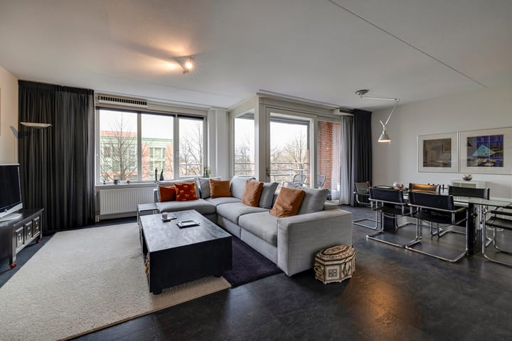 Foto 2 van Chris Bennekerslaan 27-T