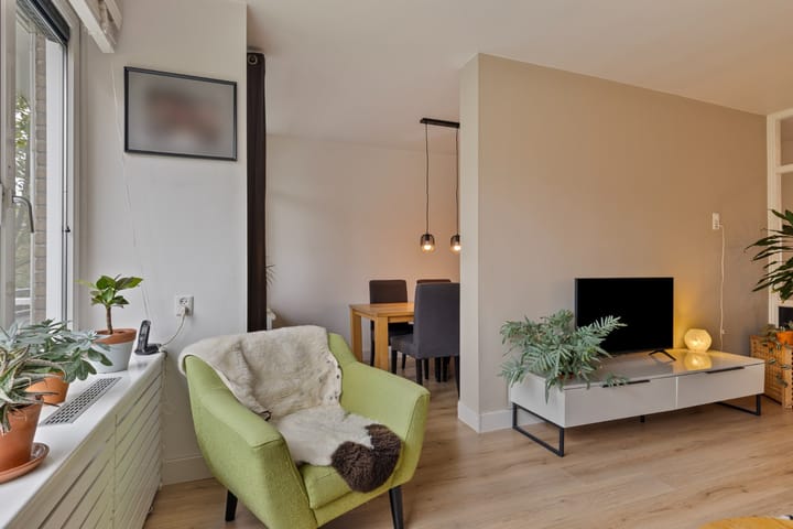 Foto 5 van Van der Helmstraat 253