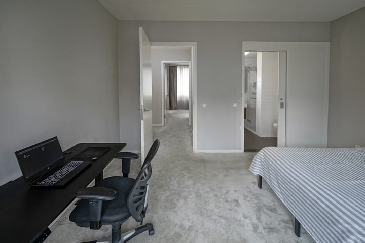 Foto 9 van Helmstraat 5-C02