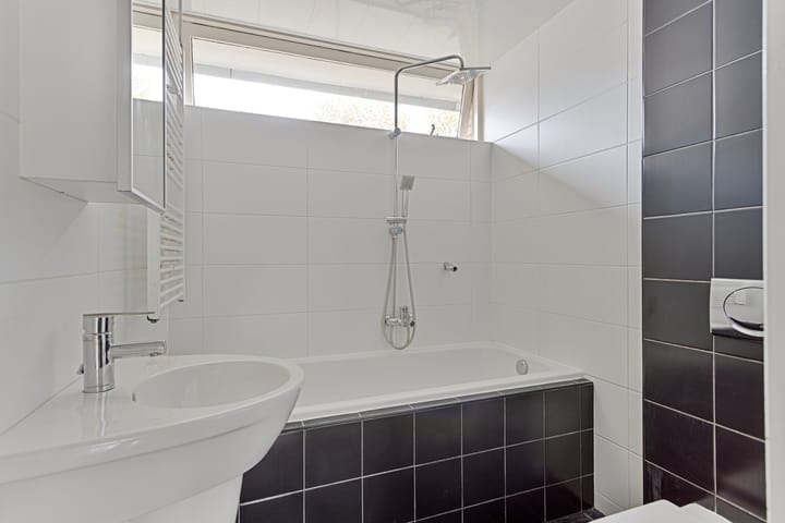 Foto 11 van Staringstraat 362