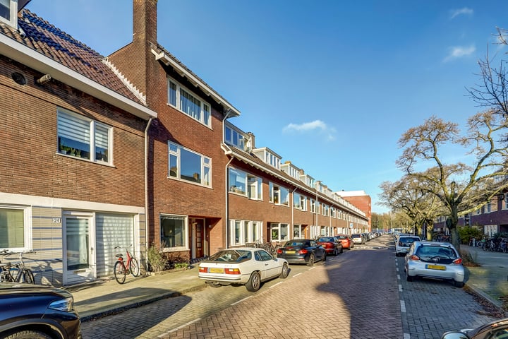 View photo 6 of Van Koetsveldstraat 26