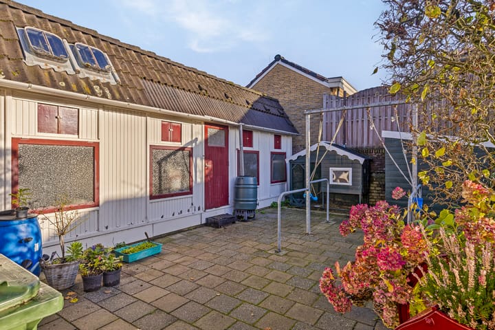 Photo 38 of Banisweg 49