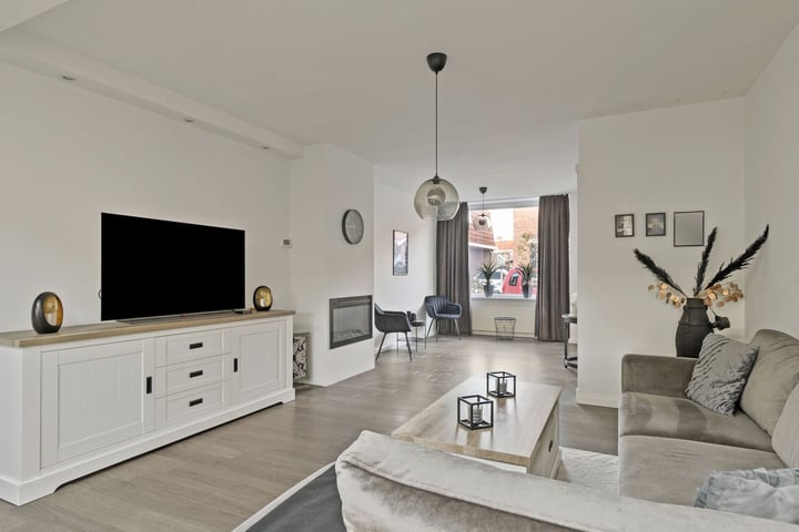 View photo 9 of Cremerstraat 122