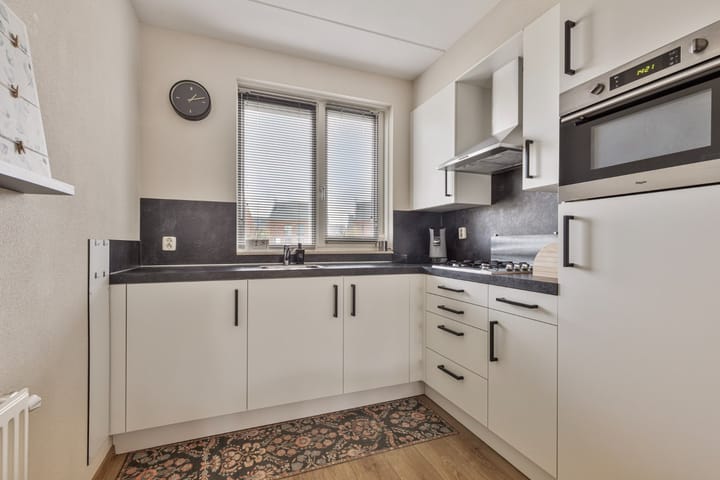 Foto 10 van Keizersmantel 18