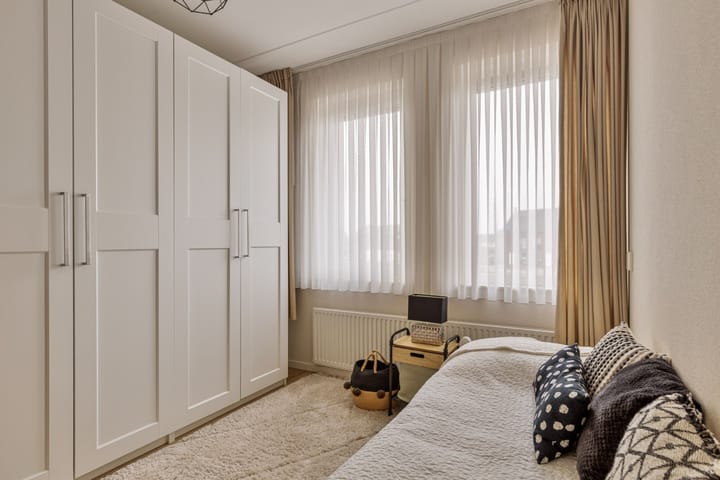 Foto 15 van Keizersmantel 18